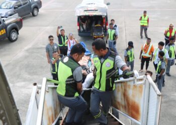 Bripda Josua Ridwan Nainggolan, korban penyerangan KKB di Yahukimo, saat akan dirujuk ke RS Bhayangkara Polri Kramat Jati, Jakarta, untuk perawatan lanjutan pada Selasa (3/6/2025) pukul 13.30 WIT.