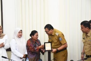 KPU Serahkan Data Jelang Pilkades 2026, Bupati Deli Serdang Dorong Validasi Maksimal
