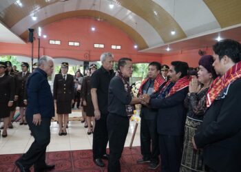 JAM Pidsus, Kapuspenkum dan Kajati Ikuti Upacara Penyerahan Jenazah Calon Jaksa Reynanda Primta Ginting