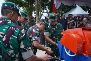 Kelompok Tani Kartika Kodam I/BB Terima Bantuan Alsintan, Pupuk dan Benih Padi dari Panglima TNI