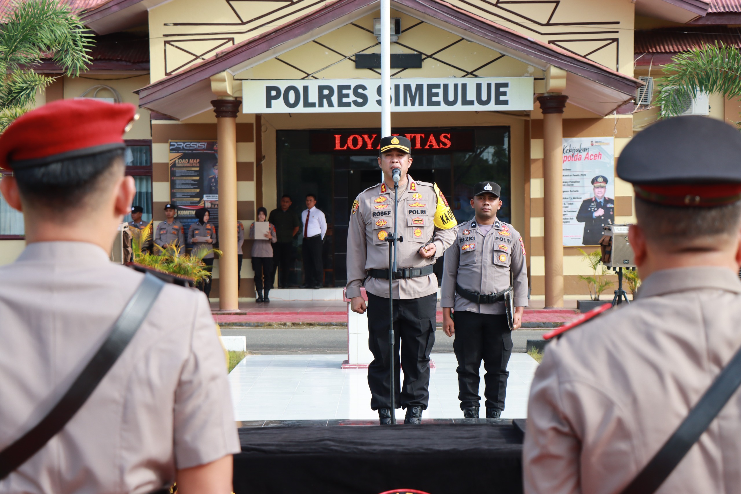 IMG-20250724-WA0018 Polres Simeulue Gelar Serah Terima Jabatan, AKP Hanter Siallagan Jabat Kasipropam dan IPTU Putu Gede Kasatreskrim