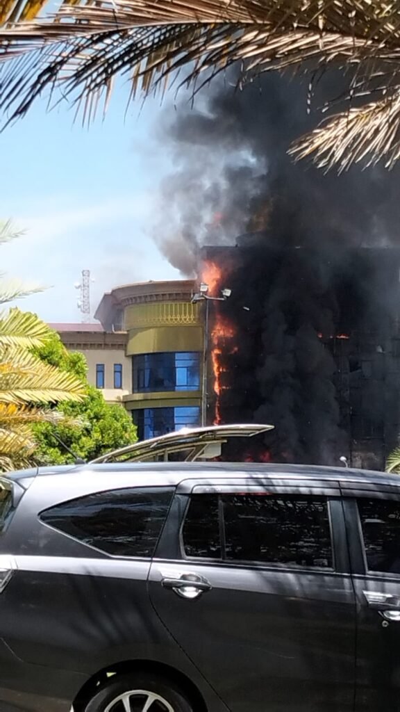 Breaking News: Gedung Asrama Haji Medan Kebakaran 