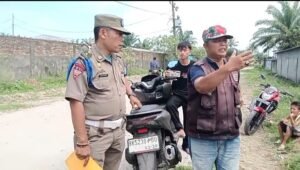 Warga Usir Satpol PP Deli Serdang saat Mengawal Pemagaran Akses Jalan Pantai Remis