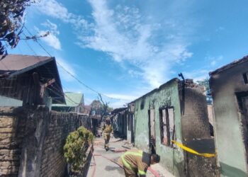 Kebakaran Hebat di Jalan Putri Hijau Medan, 37 Rumah Terbakar