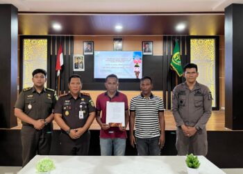 Kejari Aceh Besar Hentikan Penuntutan Kasus Pencurian Melalui Restorative Justice