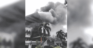 Breaking News: Gedung DPRD NTB Dibakar Massa Aksi, Api Berkobar di Gedung Utama