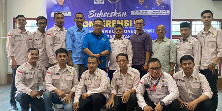 PWI Aceh Barat Ajak Masyarakat Kibarkan Bendera Merah Putih Sebagai Bentuk Penghargaan kepada Pahlawan