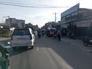 Polres Simalungun Gelar Strong Point di Jalan Medan-Sinaksak, Kasat Tekankan Upaya Preventif Jaga Kamtibmas