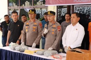 Komitmen Polres Pakpak Bharat Berantas Narkoba, 4 Kg Ganja Berhasil Di Sita Dari Kurir