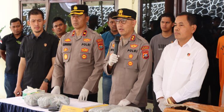 Komitmen Polres Pakpak Bharat Berantas Narkoba, 4 Kg Ganja Berhasil Di Sita Dari Kurir