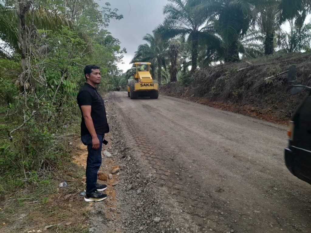 Terhenti 2023, PUPR Aceh Barat Lanjutkan Pembangunan Jalan Desa Pedalaman