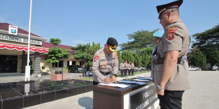 Kapolres Serdang Bedagai Sertijab Kasatreskrim Iptu Binrod Situngkir