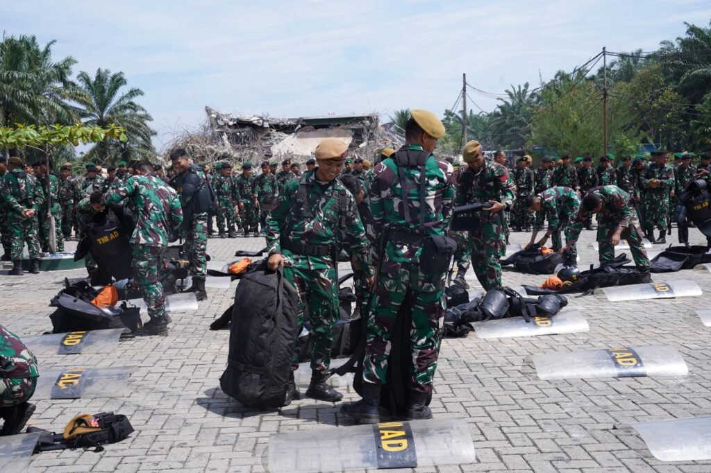 Kodam I/BB dan Pemkab Deli Serdang Bongkar Diskotik Cafe Dukuh Indah