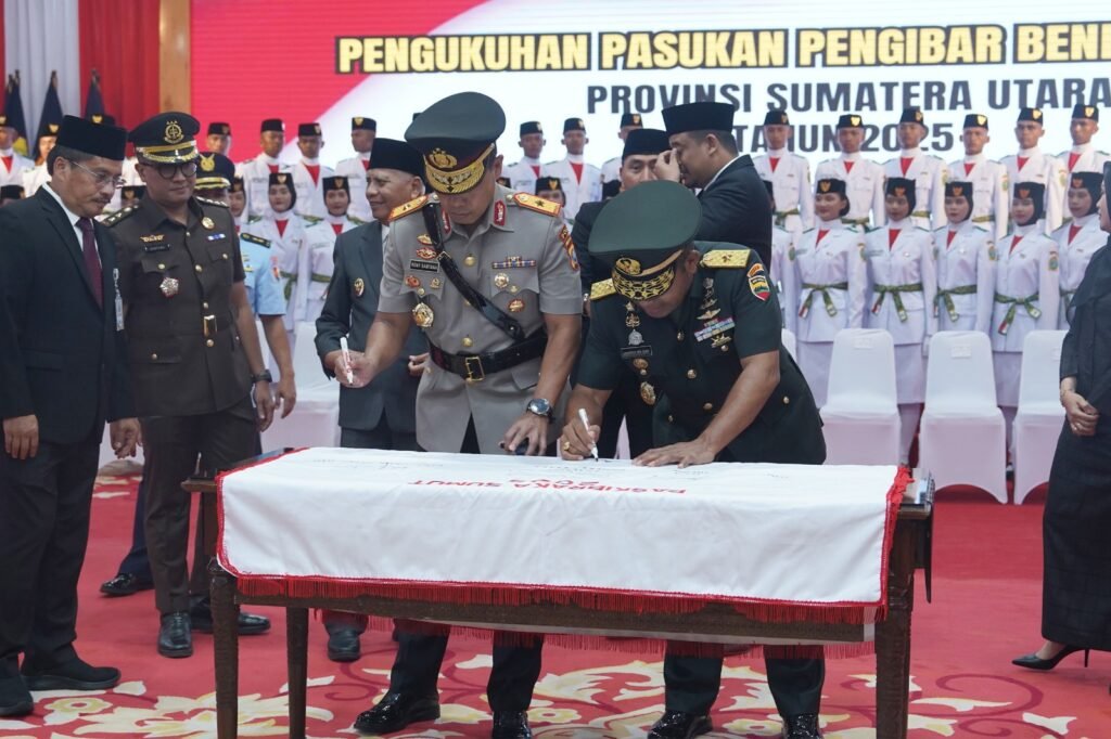 Irdam l/BB Hadiri Pengukuhan Paskibraka Provinsi Sumut