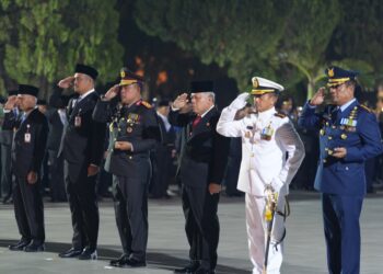 Polda Sumut Gelar Upacara Kehormatan dan Renungan Suci di TMP Bukit Barisan