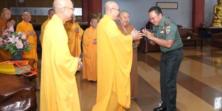 Pangdam I/BB Hadiri Peletakan Batu Pertama Akses Jalan ke Vihara Mahakaruna