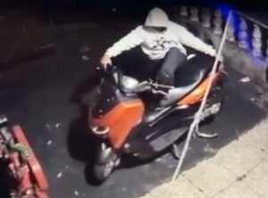 Aksi Maling Motor Terekam CCTV di Medan, Masyarakat Resah