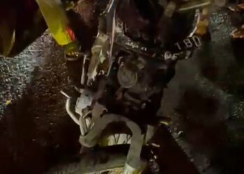 Tabrak Jalan Berlubang, Pengendara Motor Alami Luka Serius di Sampali