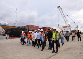 Pastikan Rencana Penyeberangan Aceh-Penang, Mualem Tinjau Pelabuhan Krueng Geukueh