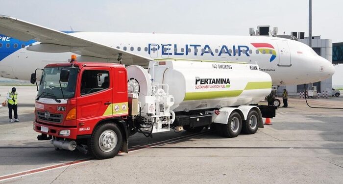 Pertama di Indonesia, Minyak Jelantah Jadi Bahan Bakar Pesawat Terbang