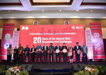 Mualem Buka Diskusi Internasional Sambut Hari Damai Aceh