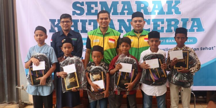 Yakesma Aceh dan YBM PLN Gelar Khitan Massal untuk 50 Anak Yatim dan Dhuafa