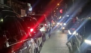 Parkir Liar: Warga Resah dan Pertanyakan Legalitas dan Jumlah Uang Parkir