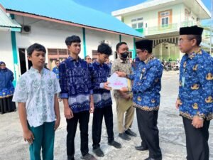Kakankemenag Aceh Barat Apresiasi Siswa Peraih Juara OSMA 2025