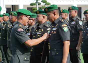 Pangdam Iskandar Muda Pimpin Upacara Sertijab dan Tradisi Satuan Pejabat Kodam IM