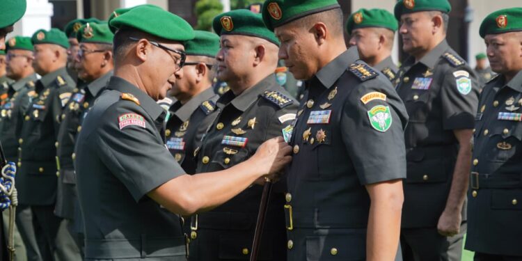 Pangdam Iskandar Muda Pimpin Upacara Sertijab dan Tradisi Satuan Pejabat Kodam IM
