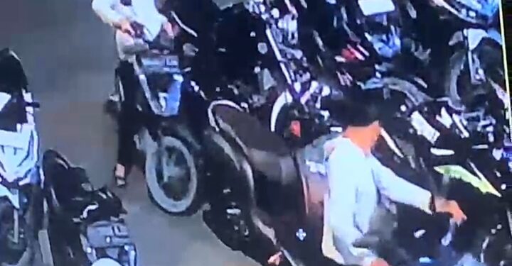 Aksi Maling Sepeda Motor di Kota Medan Terekam CCTV Membuat Resah
