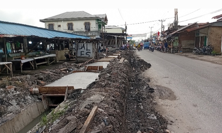 Screenshot_20250905_020010_Gallery Proyek Dinas SDABMBK Deli Serdang Diduga Bermasalah, Kantor Pelaksana Kembali Tidak Ditemukan