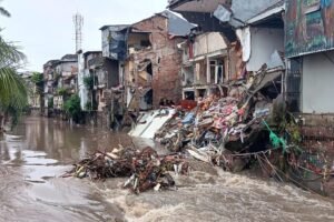 Bali Diterjang Banjir Besar, Denpasar Lumpuh Total