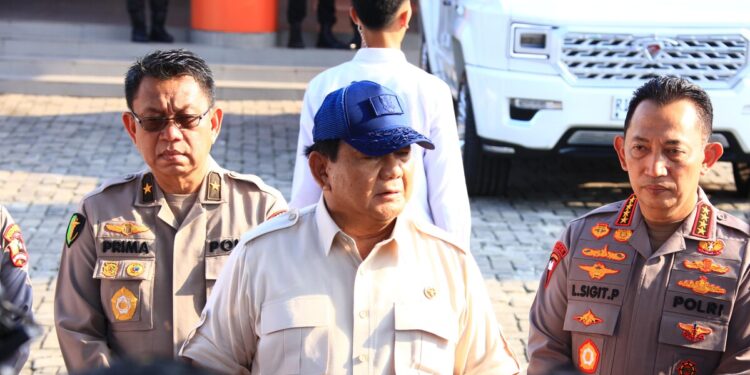 Prabowo: Polisi Terluka Saat Ricuh Akan Dapat Kenaikan Pangkat Luar Biasa