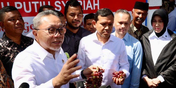 Wagub dan Menko Pangan Tinjau Koperasi Desa Merah Putih di Banda Aceh