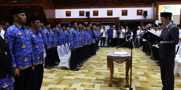 Sekda Nasir Lantik 290 Pejabat Eselon III dan IV di Lingkungan Pemerintah Aceh, Ini Pesan yang Disampaikan