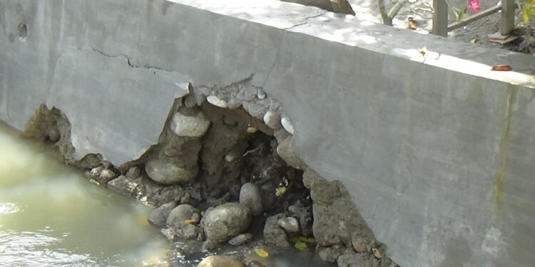 Warga Desak Bupati Deli Serdang Tinjau Proyek Asal Jadi di Desa Saentis, Inspektorat : Belum Ada Dugaan Korupsi