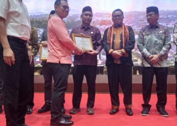 Bupati Aceh Barat Raih Penghargaan Peduli Kesehatan Jiwa Tingkat Provinsi
