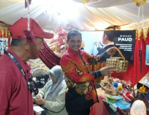 Stand Dinas Pendidikan Warnai Pameran Karya Siswa dan Program Fungsional di HUT Kota Meulaboh ke-437