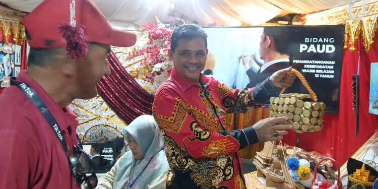 Stand Dinas Pendidikan Warnai Pameran Karya Siswa dan Program Fungsional di HUT Kota Meulaboh ke-437