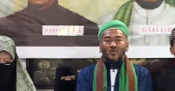 Heboh di Medsos, Ustadz Sebut Penentang Pesantren “Monyet-monyet”