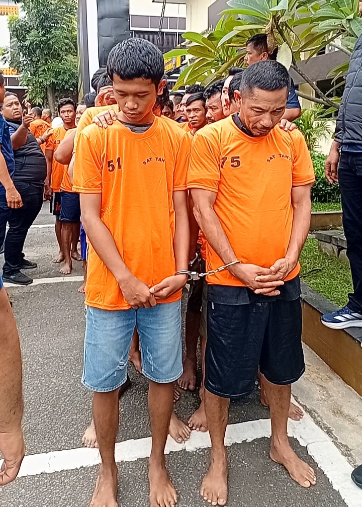 Screenshot_20251025_132600_Video-Player Pelaku Kriminal, Begal, Tauran Hingga Rayab Besi Berhasil Ditangkap Polisi, Mengaku Sehat Tapi Menyesal