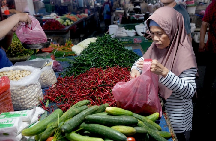 Screenshot_20251025_215232_Gallery Harga Cabai Masih 60 Ribu di Pajak Gambir, Gubernur Bobby Pastikan Turun Jadi 35 Ribu di Pasar Petisah