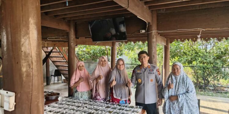 Kapolda Aceh Tinjau Program PMT bagi Ibu Hamil dan Lansia di Gampong Tibang