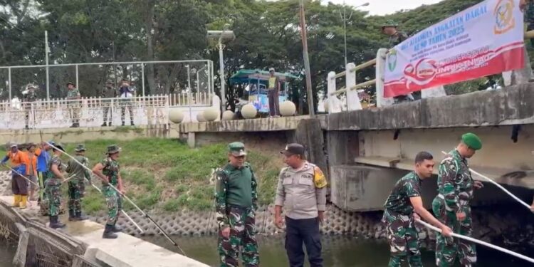 Peringati HUT ke-80, Kudam IM Gelar Karya Bhakti di Bantaran Krueng Daroy   