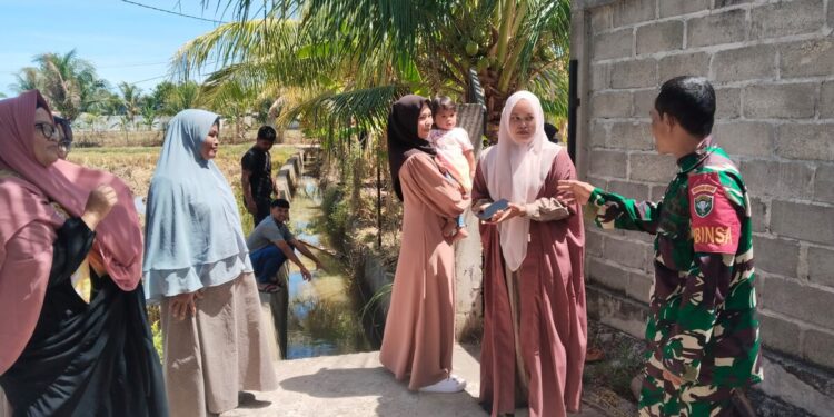 Ajak Jaga Kerukunan, Babinsa Montasik Beri Edukasi kepada Ibu-Ibu Desa Seumet