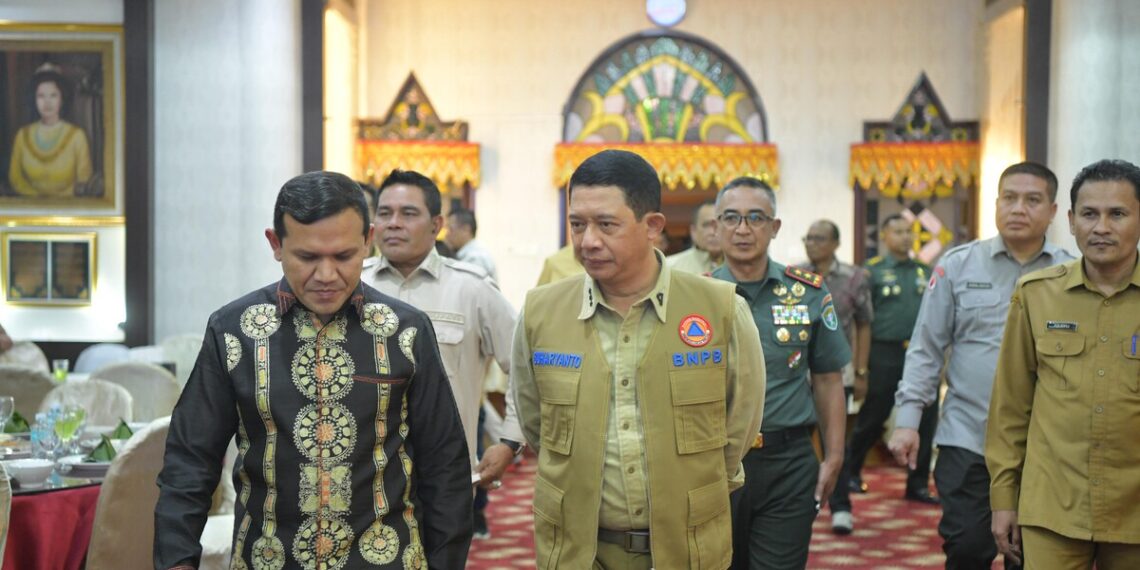 Wakil Gubernur Aceh Fadhlullah Ramah Tamah dengan Kepala BNPB