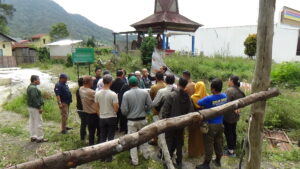 DSC06669-300x169 Gubernur Sumut Digugat, Hakim Turun Langsung Pimpin Sidang Lapangan di Karo