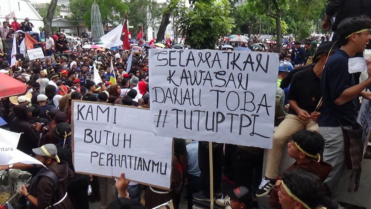 Ribuan Massa Kecewa, Gubernur Sumut Bobby Nasution Abaikan Aspirasi Tutup TPL