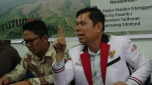 DSC06828-300x169 Gubernur Sumut Diminta Segera Keluarkan Rekomendasi Penutupan TPL Setelah Aksi Demo